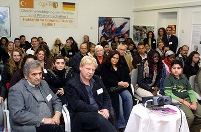 Staj ve Meslek Eğitimi: Eğitim Verenlerin Ve Eğitim Alanların Birbirlerinden Beklentileri