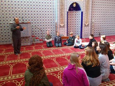 Öğrencilerin Cami Gezisi